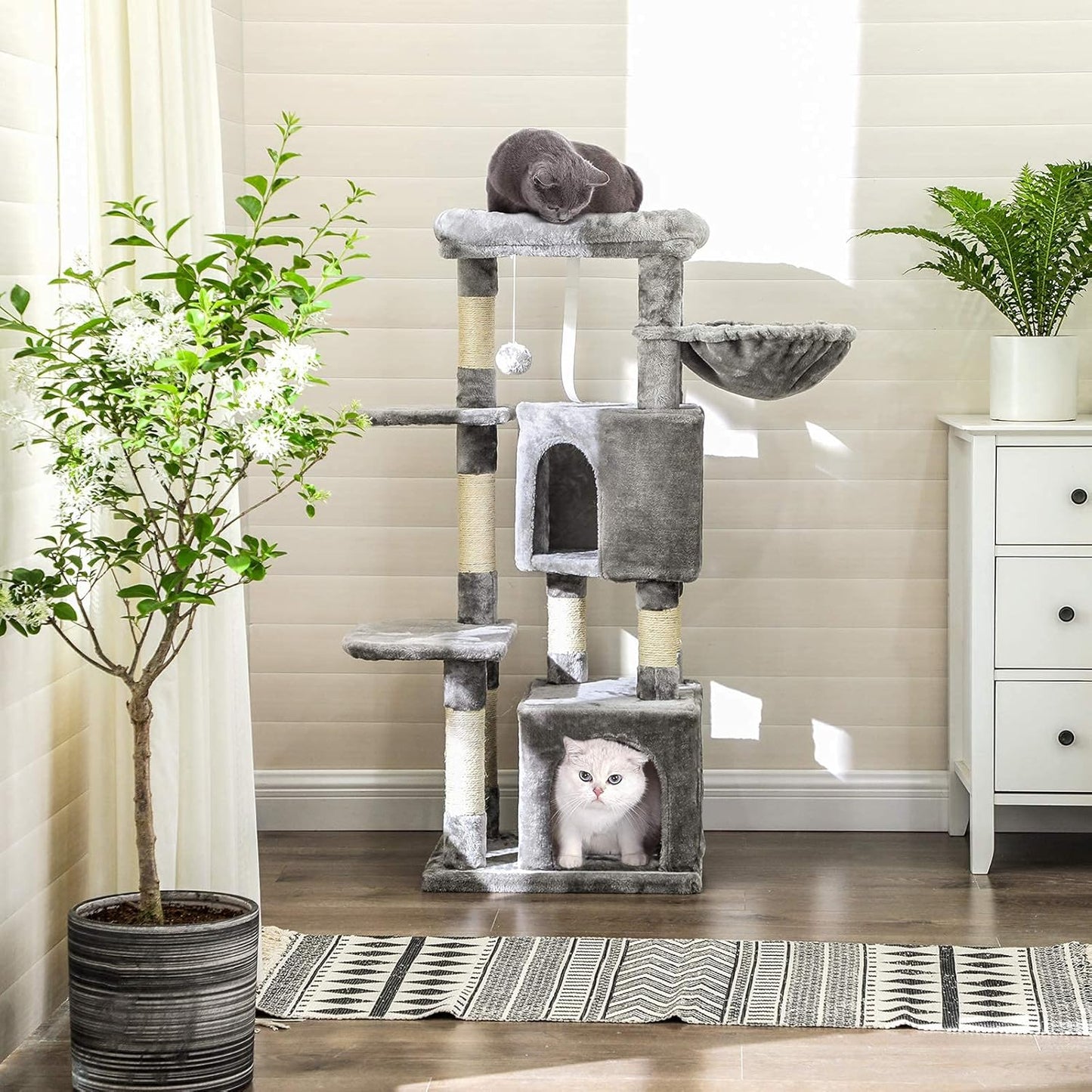 47.2-Inch Cat Tree and Tower with Scratching Posts in Light Gray UPCT80W